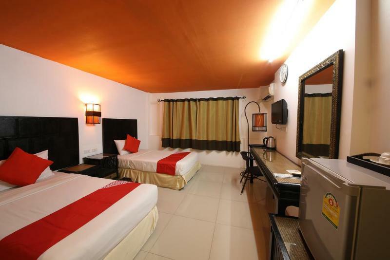 Hotel Oyo 126 Station House 2*